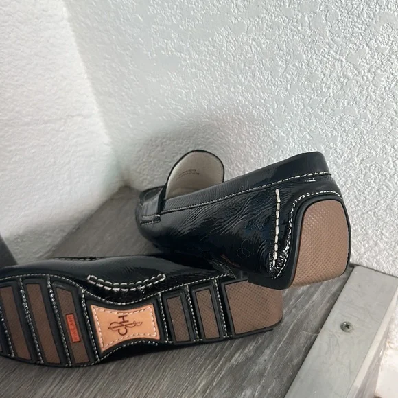Cole Han loafers 8 - Picture 4 of 7